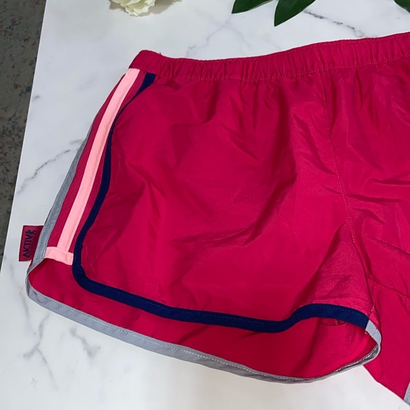 Adidas Women's AKTIV Against Cancer Shorts size Medium - Picture 3 of 16